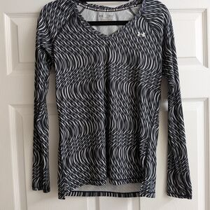 Under Armour Women's Dynamic Black and White Long Sleeve Tee